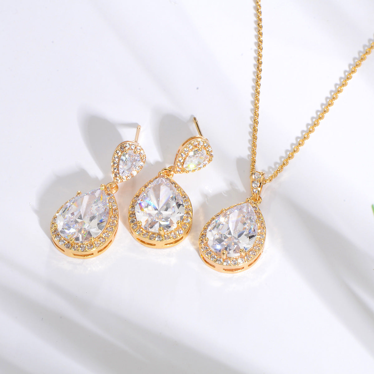 Graceful Zircon Water Drop Jewelry Set