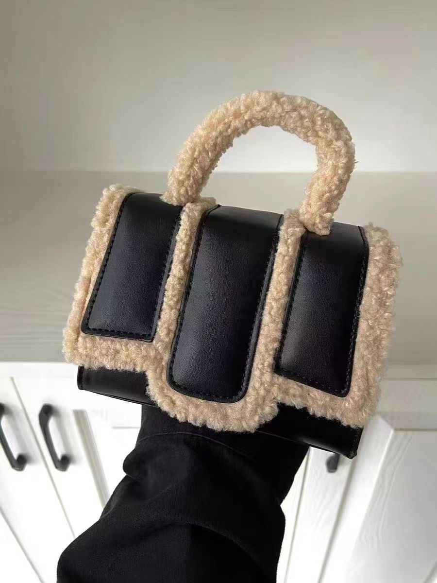 Lamb Wool Portable And Fashion Crossbody Bag