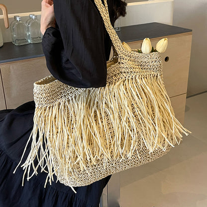 Straw Woven Large Capacity Tassel Shoulder Bag