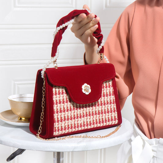 Elegant Red Niche Bridal Bag