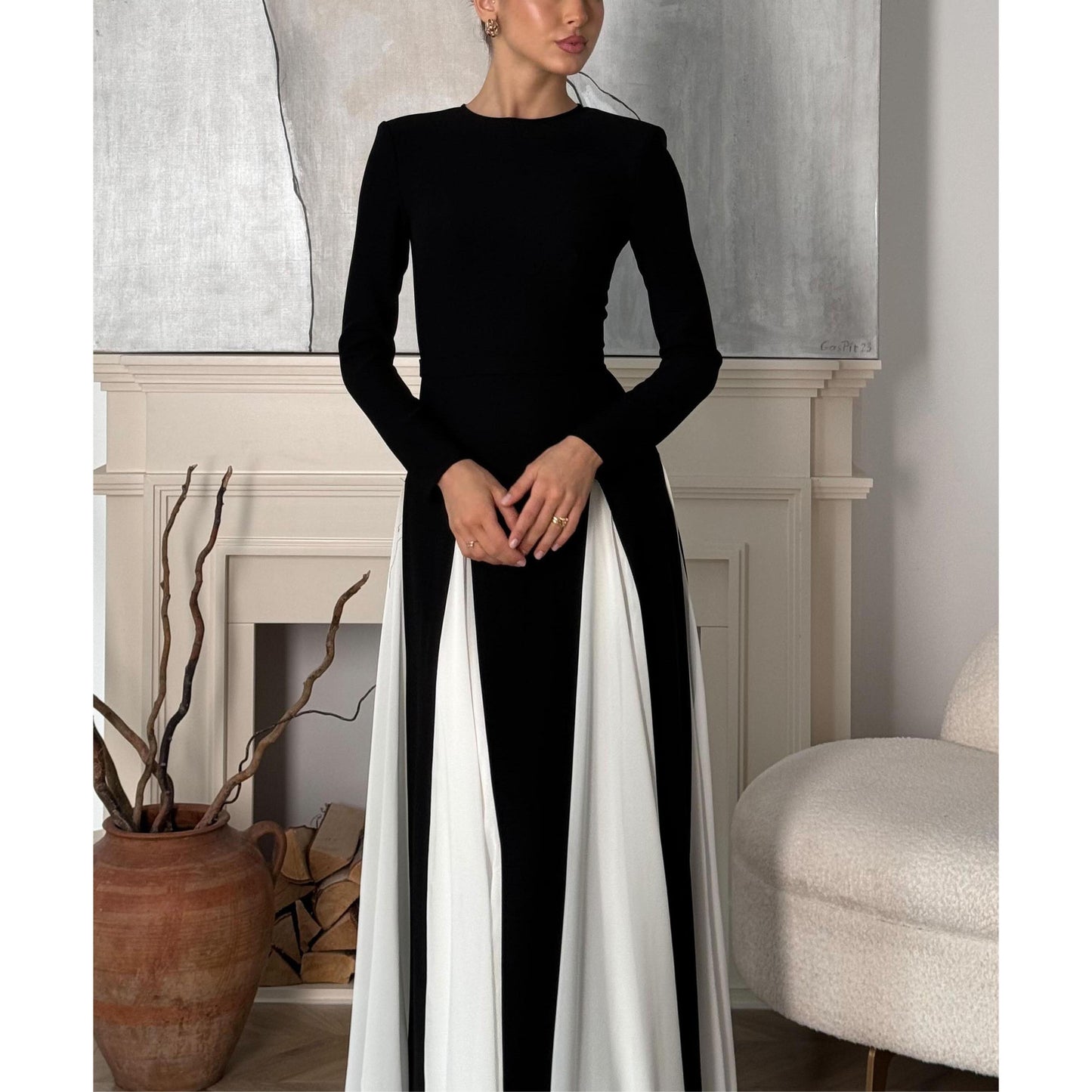 Women's Black And White Stitching Long Sleeve Dress