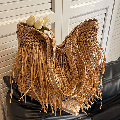 Straw Woven Large Capacity Tassel Shoulder Bag